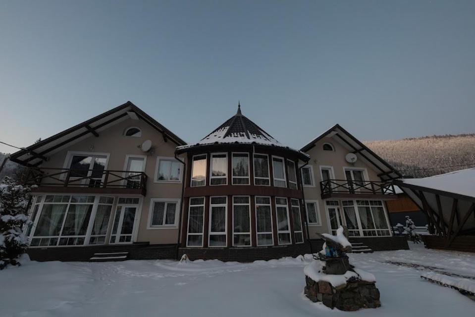 Villa Venterivka 2 ตาราริฟ ภายนอก รูปภาพ